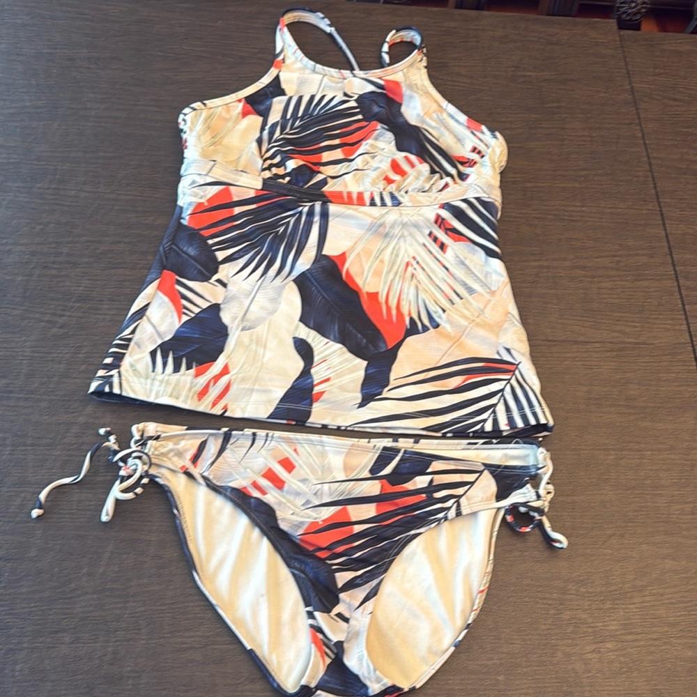 Athleta Leaf Print Tankini bathing suit set 38 B/C top Large bottom